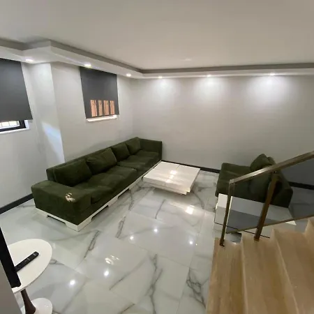 Apartment Dublex Lara *